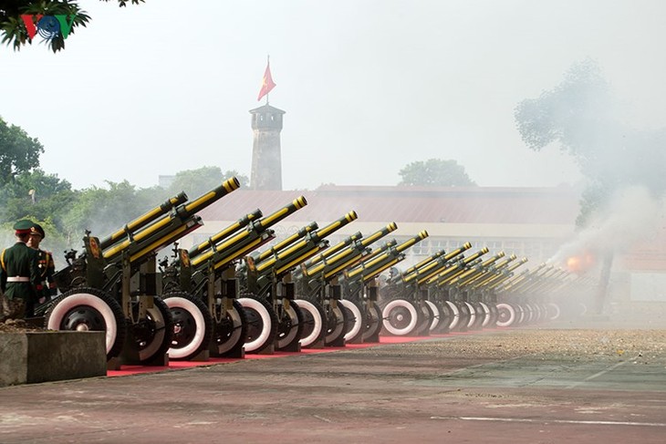 70ème anniversaire de la Révolution d’Août et de la Fête nationale - ảnh 2